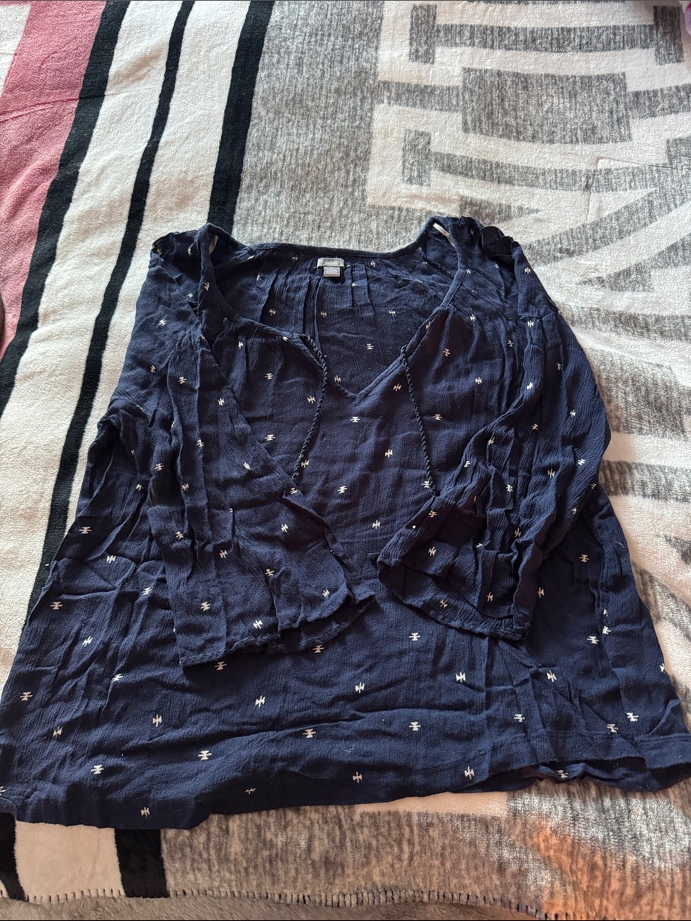 Aerie navy blouse